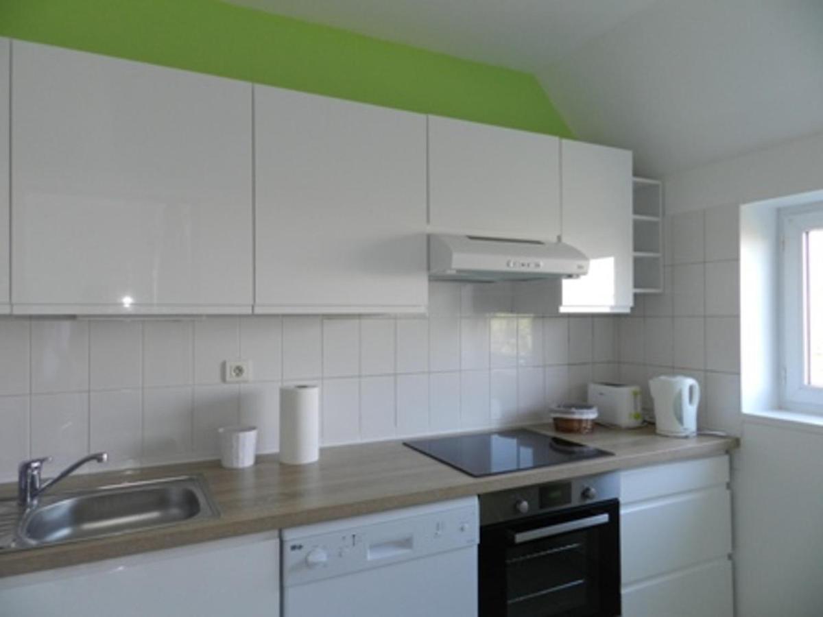 2 Pieces A La Rochelle Avec Balcon, Proche Des Minimes Et Port, Parking Inclus - Fr-1-551-7 La Rochelle (Charente-Maritime)