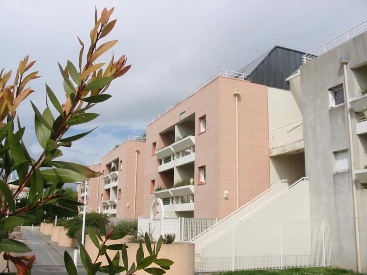 Apartment 2 Pieces A La Rochelle Avec Balcon, Proche Des Minimes Et Port, Parking Inclus - Fr-1-551-7